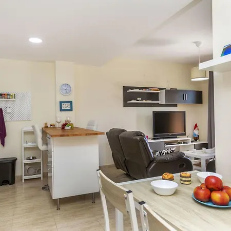 Lejlighed Torrenova Iv By Interhome Torrenostra